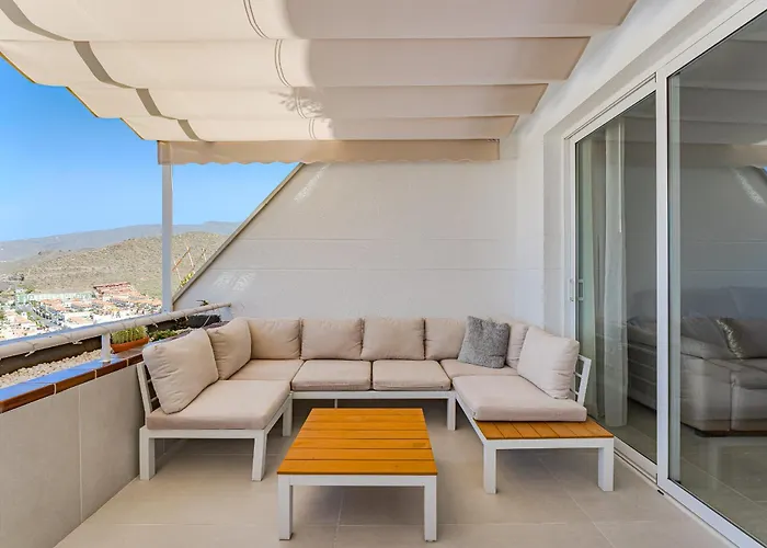 Ocean View, Two Bedroom Apartment With Heated Pool In Sunset Complex