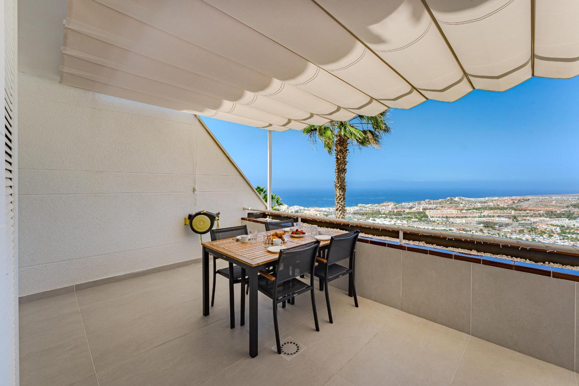 Ocean View, Two Bedroom With Heated Pool In Sunset Complex *