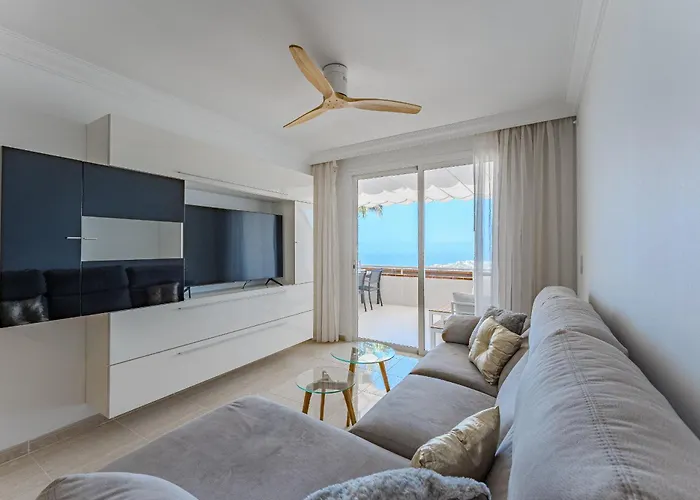 Ocean View, Two Bedroom Apartment With Heated Pool In Sunset Complex