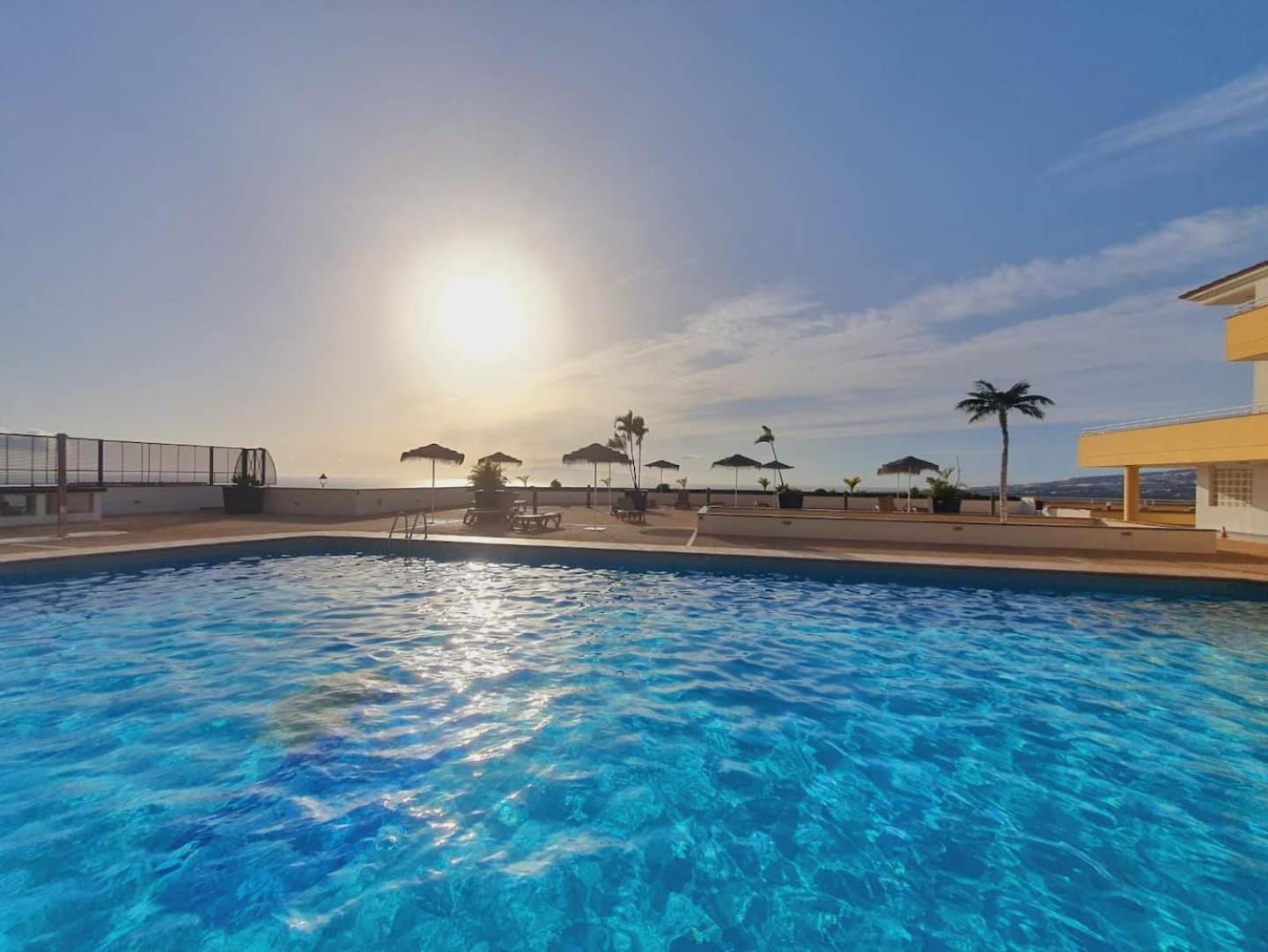Ocean View, Two Bedroom With Heated Pool In Sunset Complex *