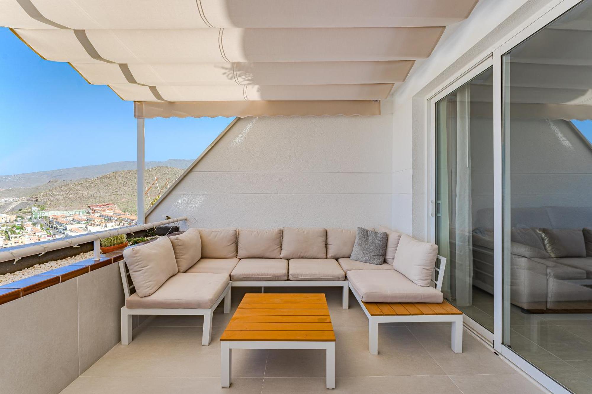 Apartment Ocean View, Two Bedroom With Heated Pool In Sunset Complex